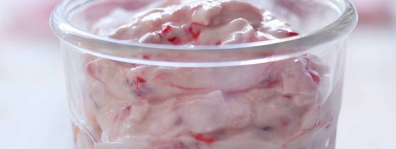 Raspberry Ripple Yoghurt