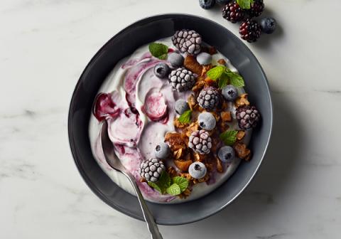 Swirled Berry Yogurt Bowl 
